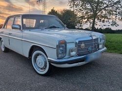 Weiß Gebraucht 1976 Mercedes W115 Limousine | 11.250 €