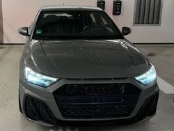 Grau Gebraucht 2019 Audi A1 Sportback Ambiente Kleinwagen | 22.600 € (Fairer Preis)