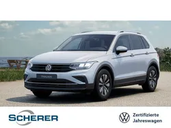 Reflexsilber metallic (metallic) Gebraucht 2024 VW Tiguan IQ Drive SUV | 35.496 € (Fairer Preis)