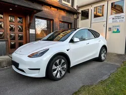 Weiß Gebraucht 2023 Tesla Model Y Standard Range SUV | 32.750 € (Fairer Preis)