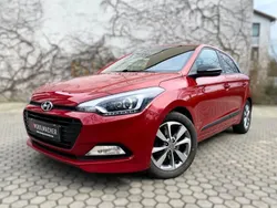 Rot Gebraucht 2018 Hyundai i20 Kleinwagen | 10.990 € (Fairer Preis)