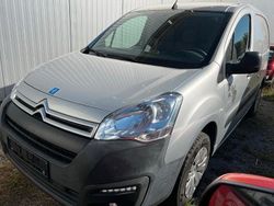 Grau Gebraucht 2017 Citroën Berlingo Van / Kleinbus | 8.499 €