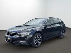 Schwarz Gebraucht 2022 VW Passat Business Limousine | 23.950 € (Guter Preis)
