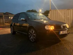 Schwarz Gebraucht 2000 VW Golf IV Kleinwagen | 1.350 € (Etwas zu teuer)