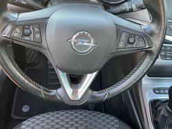 Rot Gebraucht 2016 Opel Astra Edition Limousine | 6.800 € (Guter Preis)