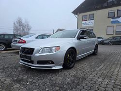 Silber Gebraucht 2008 Volvo V70 Momentum Kombi | 4.990 € (Teuer)