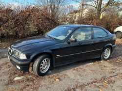 Schwarz Gebraucht 1999 BMW 316 Compact Kleinwagen | 800 € (Guter Preis)