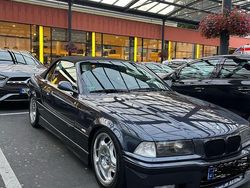 Grau Gebraucht 1998 BMW 320 Cabriolet Cabrio | 17.000 €