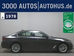 Skyscraper grau metallic Gebraucht 2023 BMW 530 M Sport Kombi | 56.332 €
