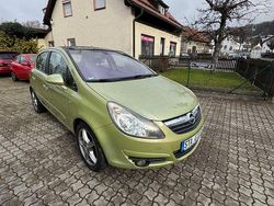 Grün Gebraucht 2007 Opel Corsa Limousine | 2.999 € (Fairer Preis)