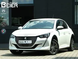 Weiß Gebraucht 2021 Peugeot e-208 Allure Kleinwagen | 15.980 € (Fairer Preis)