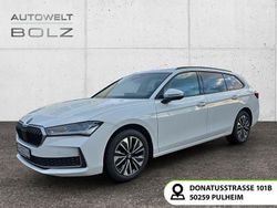 Weiß Gebraucht 2025 Skoda Superb Selection Kombi | 35.990 € (Superpreis)