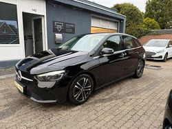 Schwarz Gebraucht 2023 Mercedes B220 Van / Kleinbus | 28.900 € (Fairer Preis)