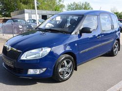 Pacificblau Gebraucht 2013 Skoda Roomster Plus Edition Van / Kleinbus | 5.990 € (Fairer Preis)