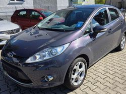 Grau Gebraucht 2011 Ford Fiesta Titanium Kleinwagen | 5.798 € (Fairer Preis)