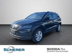 Blackmagic perleffekt (metallic) Gebraucht 2021 Skoda Karoq Clever SUV | 22.780 € (Guter Preis)