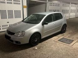 Silber Gebraucht 2007 VW Golf V Comfortline Limousine | 1.300 € (Superpreis)