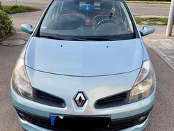Blau Gebraucht 2009 Renault Clio II Rip Curl Kleinwagen | 2.500 € (Fairer Preis)
