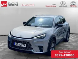 Cement grey Gebraucht 2024 Lexus LBX E-FOUR SUV | 38.790 € (Fairer Preis)