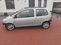 Grau Gebraucht 2002 Renault Twingo Liberty Kleinwagen | 1.250 € (Fairer Preis)