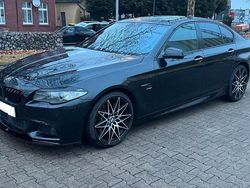 Schwarz Gebraucht 2011 BMW 530 Limousine | 11.800 € (Teuer)