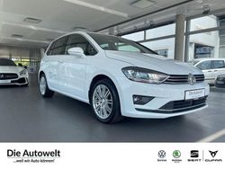 Pure white (weiß) Gebraucht 2014 VW Golf Sportsvan Highline Van / Kleinbus | 13.980 € (Fairer Preis)