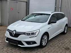 Weiß Gebraucht 2018 Renault Mégane GrandTour LIMITED Kombi | 12.200 € (Fairer Preis)
