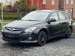 Schwarz Gebraucht 2010 Hyundai i30 Edition Kombi | 3.990 € (Fairer Preis)