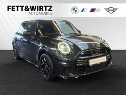 Grau Gebraucht 2024 Mini Cooper Kleinwagen | 30.390 € (Etwas zu teuer)