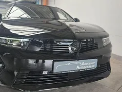 Perla nera perlmutt Gebraucht 2024 Opel Astra Kombi | 21.880 € (Superpreis)