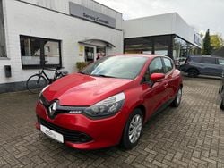 Rot Gebraucht 2014 Renault Clio IV Expression Limousine | 5.990 € (Guter Preis)
