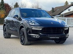 Schwarz Gebraucht 2015 Porsche Cayenne Turbo SUV | 36.500 € (Fairer Preis)
