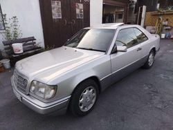 Grau Gebraucht 1992 Mercedes 230 Coupé | 9.500 €