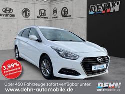 Weiß Gebraucht 2017 Hyundai i40 Trend Kombi | 12.950 € (Fairer Preis)