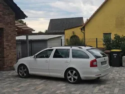 Weiß Gebraucht 2009 Skoda Octavia Kombi | 4.550 € (Superpreis)