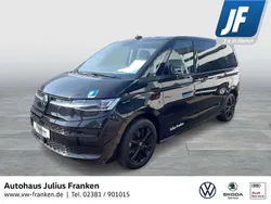 Deep black perleffekt Gebraucht 2024 VW T7 Life Van | 47.980 € (Superpreis)
