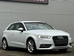 Weiß Gebraucht 2012 Audi A3 Ambiente Limousine | 9.990 € (Fairer Preis)