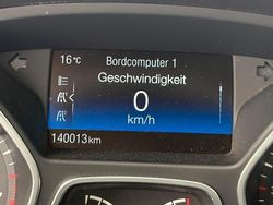 Schwarz Gebraucht 2015 Ford Focus Limousine | 5.400 €