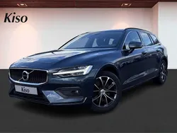 Blau Gebraucht 2022 Volvo V60 Momentum Kombi | 27.850 € (Fairer Preis)
