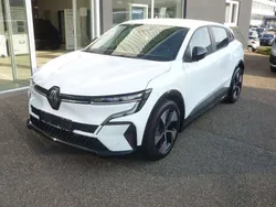 Arktisweiß Gebraucht 2022 Renault Mégane Equilibre Limousine | 25.900 € (Guter Preis)