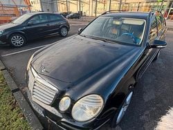 Schwarz Gebraucht 2006 Mercedes E320 Kombi | 5.000 € (Etwas zu teuer)