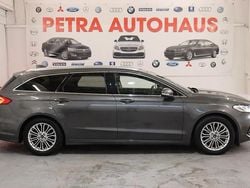 Grau Gebraucht 2022 Ford Mondeo Titanium Kombi | 14.698 € (Fairer Preis)