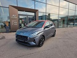 Star dust/ red / met Gebraucht 2020 Hyundai i10 Intro Edition Kleinwagen | 10.900 € (Fairer Preis)