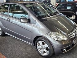Grau Gebraucht 2009 Mercedes A160 Limousine | 8.000 € (Teuer)