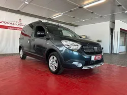 Grau Gebraucht 2018 Dacia Dokker Celebration Van | 12.799 € (Fairer Preis)