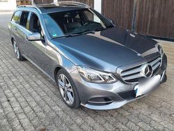 Grau Gebraucht 2015 Mercedes E250 Avantgarde Kombi | 18.500 € (Fairer Preis)