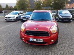 Rot Gebraucht 2016 Mini One Countryman SUV | 9.380 € (Fairer Preis)