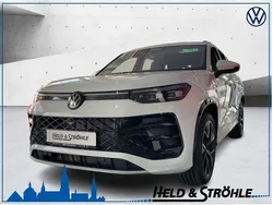 Pure white Gebraucht 2025 VW Tayron R-line SUV | 63.450 € (Etwas zu teuer)