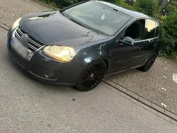 Andere außenfarben Gebraucht 2005 VW Golf V GTI Kleinwagen | 3.600 € (Guter Preis)