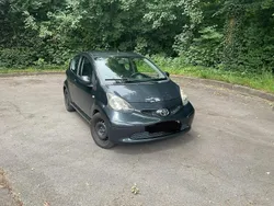 Grau Gebraucht 2007 Toyota Aygo Kleinwagen | 1.300 € (Guter Preis)